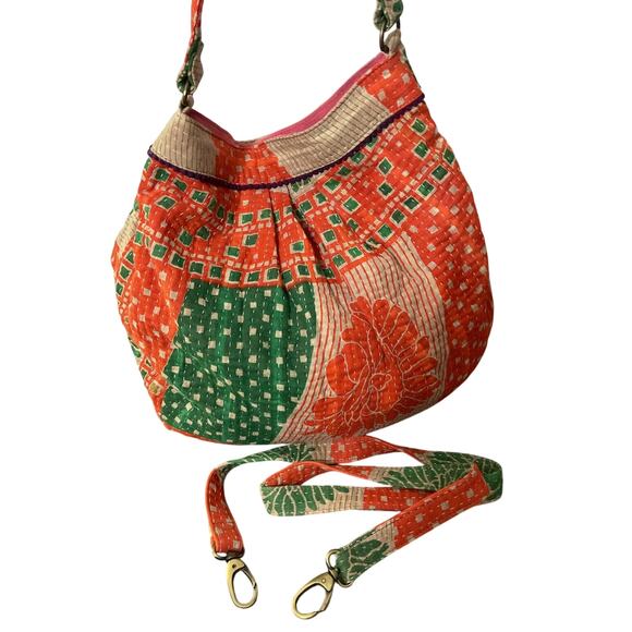 World Finds Hobo Large Bag Quilted, Stitched - Picture 1 of 12